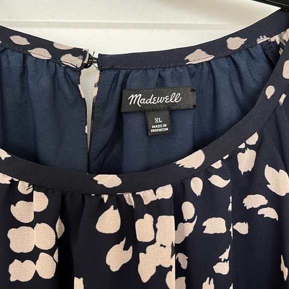 Madewell Navy with Cream Design Top Size XL - Picture 2 of 7